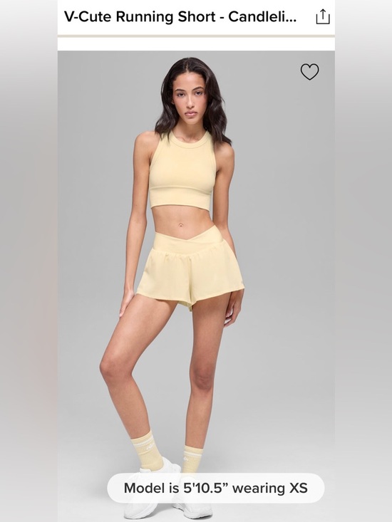 ALO Yoga NWT V-Cute Running Shorts Candlelight Yellow V-Waist Active Skort M - Picture 3 of 10